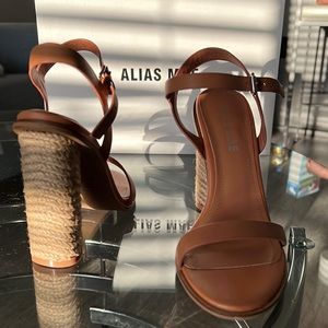 Alias Mae heels brown 36; 6
